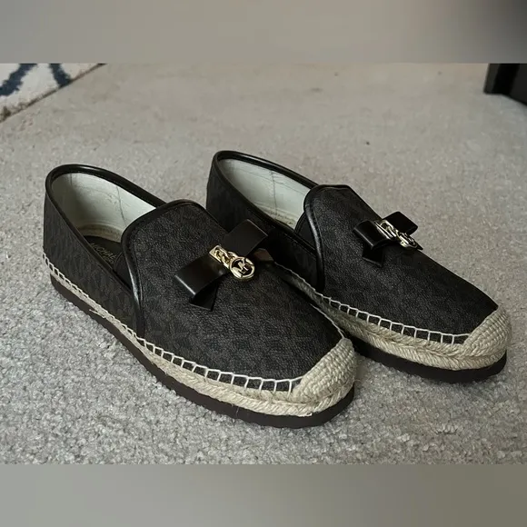🆕 Espadrilles Michael Kors, Size 6.5