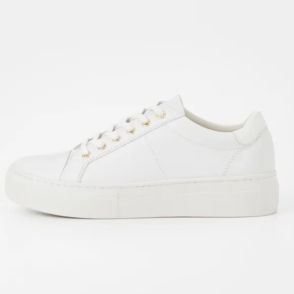 - VAGABONDZOE PLATFORM SNEAKERS size 40 US 10 NEW $140White leather