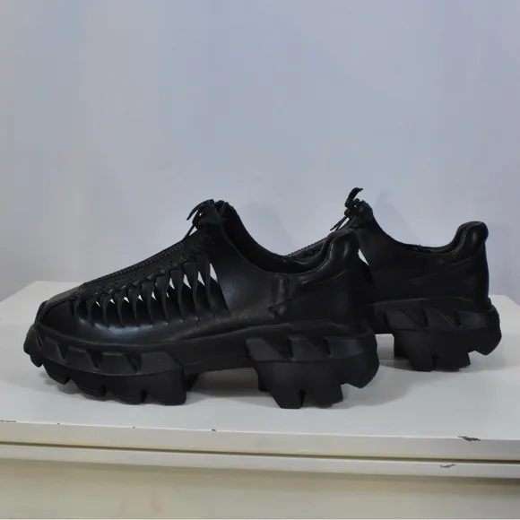 4CCCCEES Arko Black Spine Sneakers, Size 36