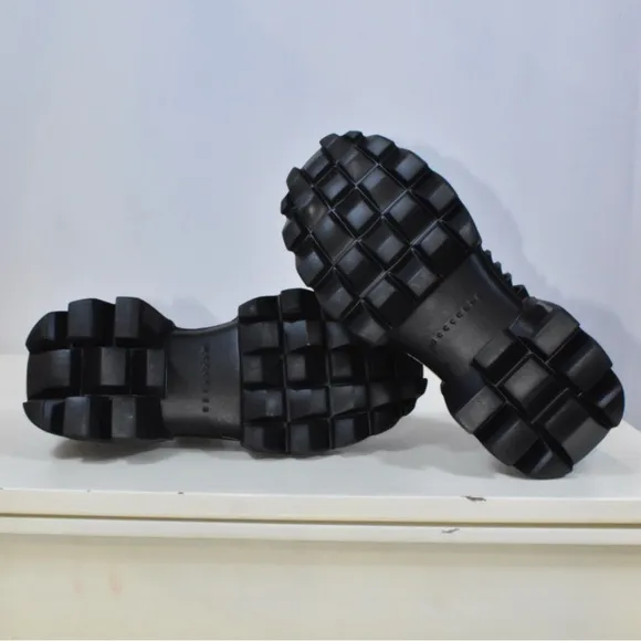 4CCCCEES Arko Black Spine Sneakers, Size 36