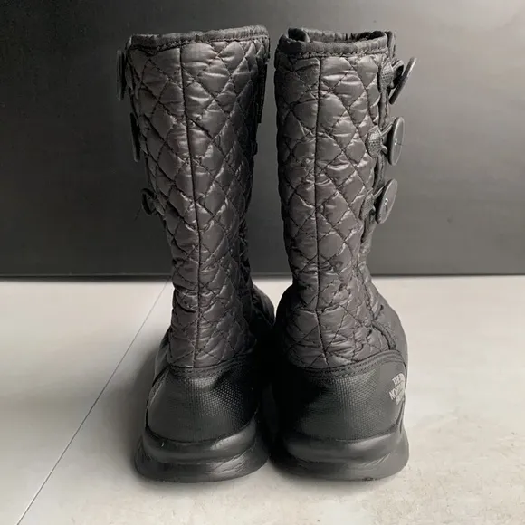 689 The North Face Thermoball Insulated Boots Ortholite Women's Size 6‎