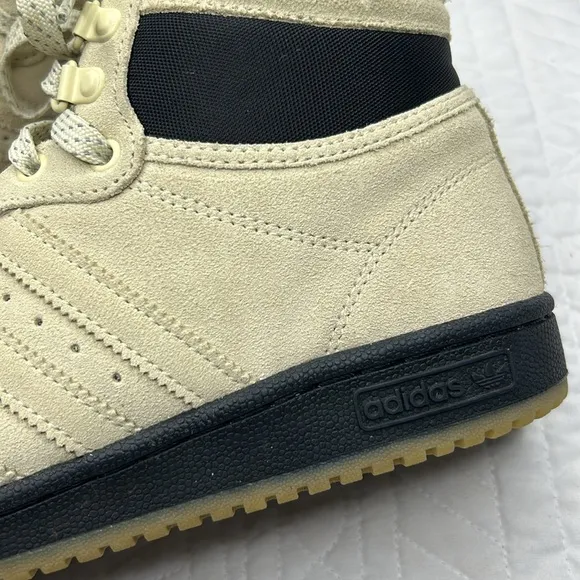 Adidas Originals •7.5• Men’s Top Ten High Top Sand Suede Sneakers