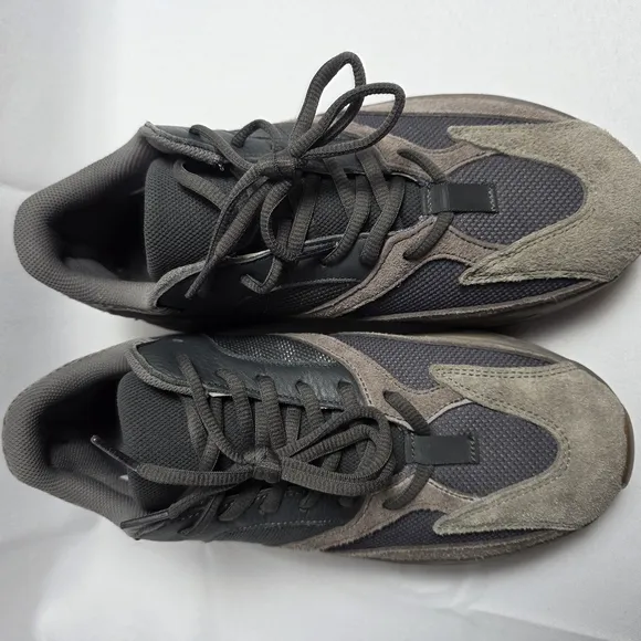 Adidas Yeezy 700 V1 Mauve Sz10