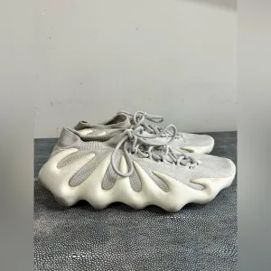ADIDAS YEZZY Cream Sneakers Modern Sculptural Design
