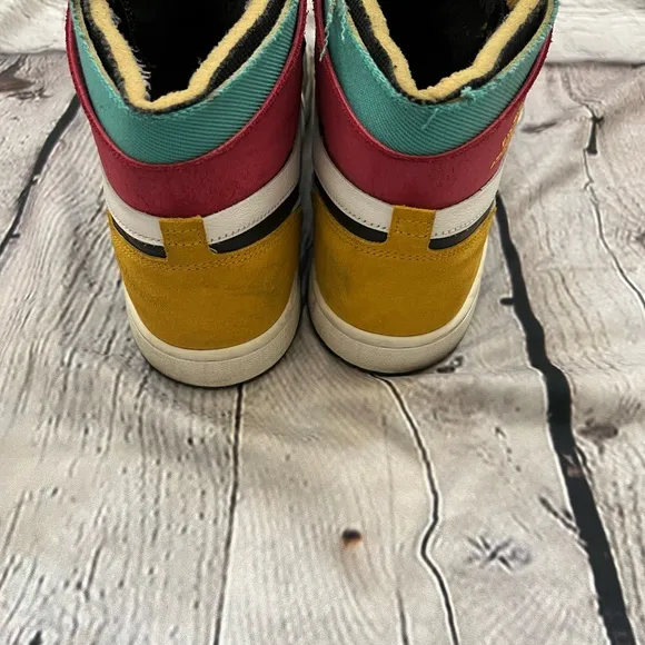 AIR JORDAN 1 Colorful High-Top Sneakers