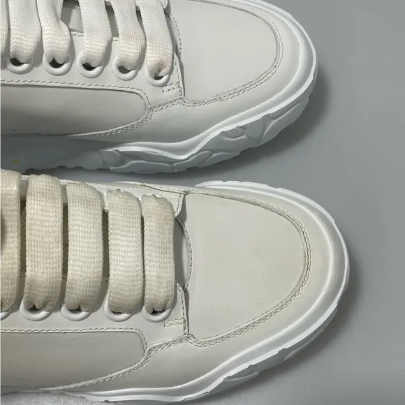 Alexander McQueen Court Sneakers White Red Women’s EU 35/US 5