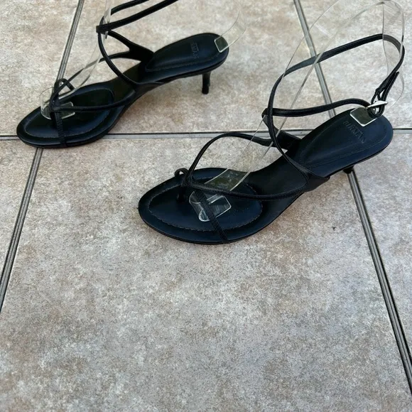 Alexandre Birman black leather strappy sandals