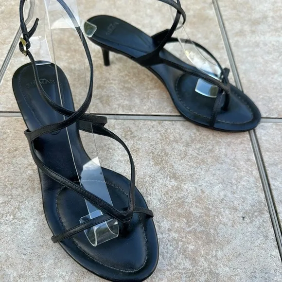 Alexandre Birman black leather strappy sandals