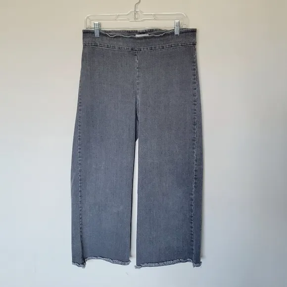 Avenue Montaigne Alex Cropped Gray Pants