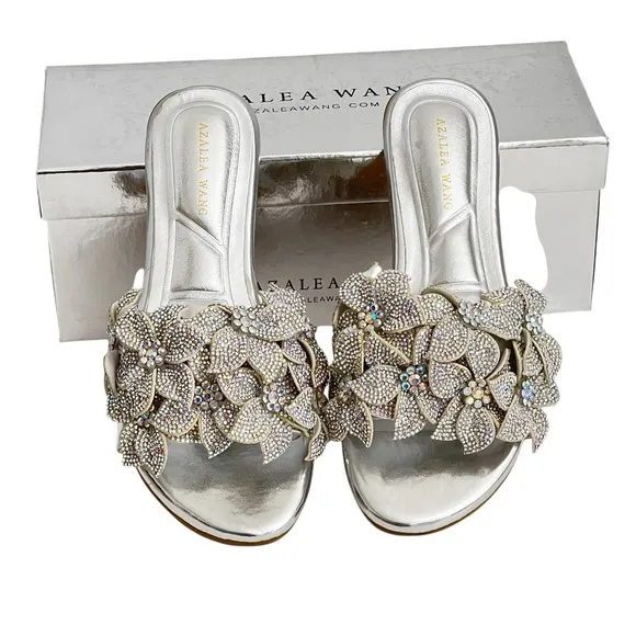 Azalea Wang Paisley Silver Size 7.5 Flashy Floral Flat Slide Sandals W FLAW