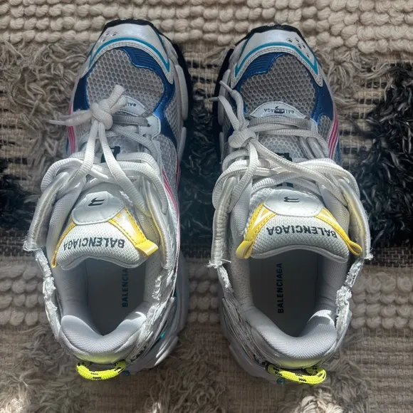 Balenciaga White and Gray Sneakers Athletic Design