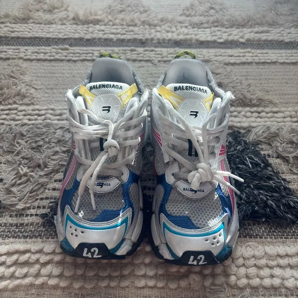 Balenciaga White and Gray Sneakers Athletic Design