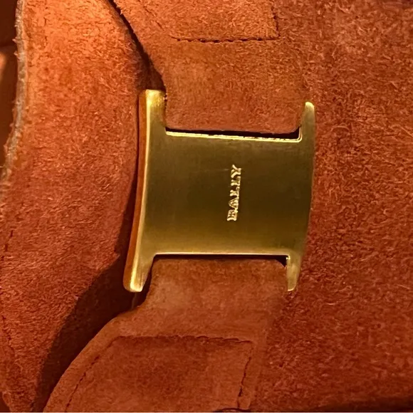 Bally Burnt Orange Suede Logo Tempest Loafers, size 6