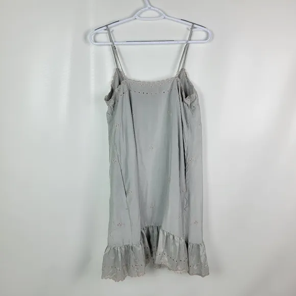 BCBGMAXAZRIA Xandra 100% Silk Embroidered Dress sz Small NWOT