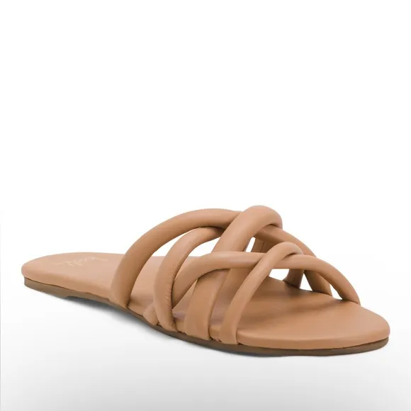 BEEKLeather Puffback Flat Sandals inbeige
