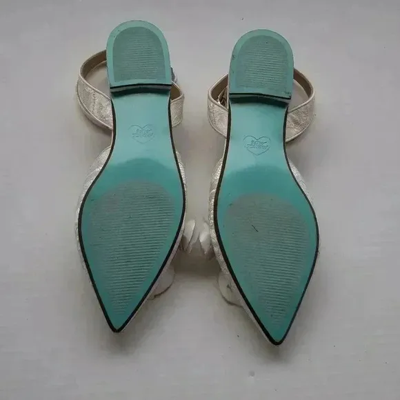 Bestsey Johnson flats pointed toe SB WILLA SIZE 6