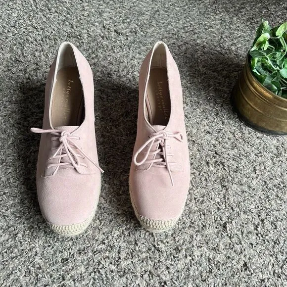 Bettye Muller Espadrilles Wedge Oxford Shoe Lace Up Pink Suede Size 7.5 M
