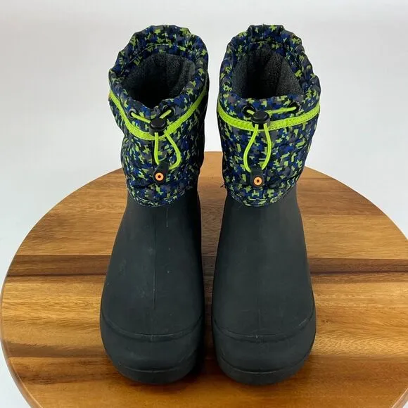 Big Kids Bogs Snow Shell Camo Waterproof Winter Snow Insulated Boots Size 6‎ Y