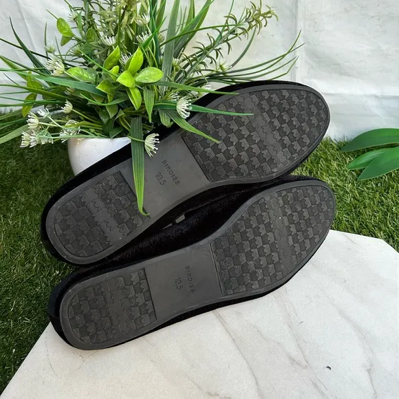 BIRDIES The starling black velvet sizes  8.5 women like new
