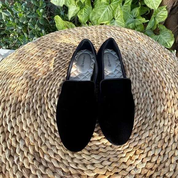 BIRDIES The starling black velvet sizes  8.5 women like new