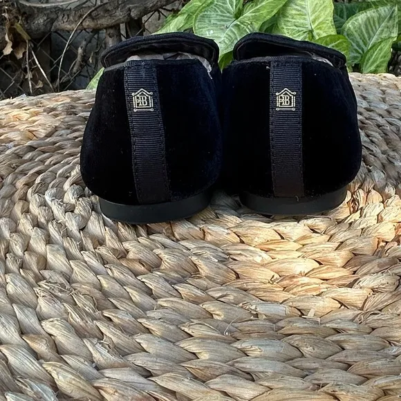 BIRDIES The starling black velvet sizes  8.5 women like new