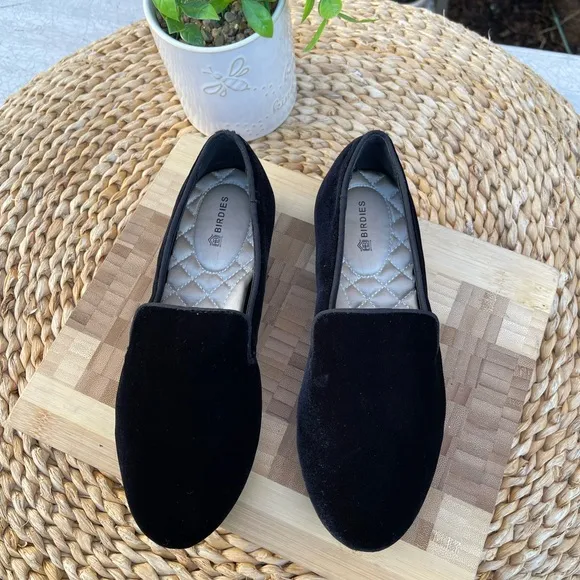 BIRDIES The starling black velvet sizes  8.5 women like new