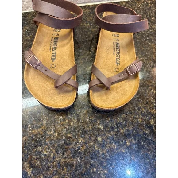 Birkenstock Women's Yara Habana Oiled Leather Flat Sandals Size 8 NWOT