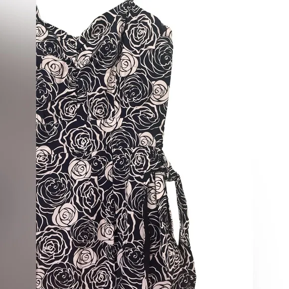 Black white swirl rose floral print wrap sweetheart spaghetti strap dress S NWOT