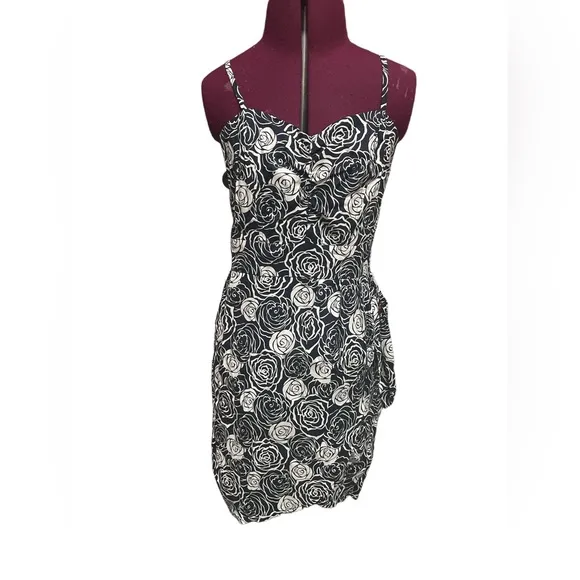 Black white swirl rose floral print wrap sweetheart spaghetti strap dress S NWOT