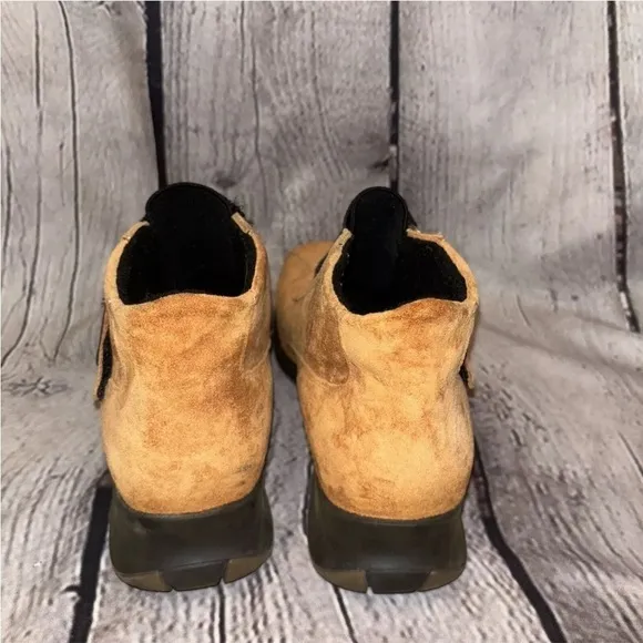 Bogner Winter Suede Boots Shoes Tan Women’s Size 10 Beige Snow Outdoor Neutral