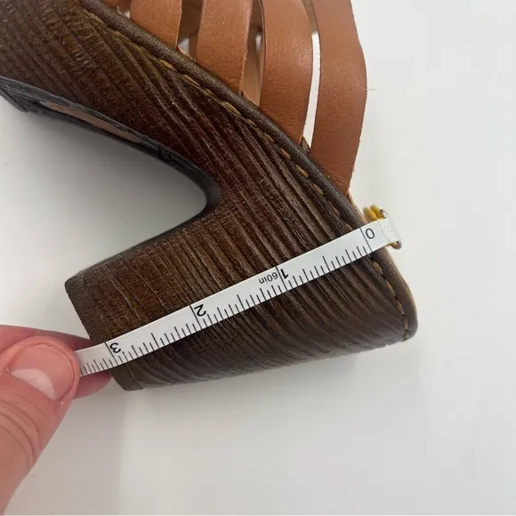 Born Women’s Tan Leather Platform Wedge Sandals 7M Crisscross F23134 Strappy