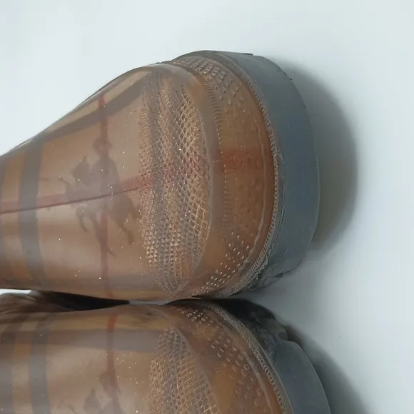 Burberry Classic Check Rain/Snow Boots UK Size 6 EU Size 39