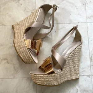 Burberry Made in Italy Satin Rosegold Leather Bow Espadrilles Sandals sz 9/39