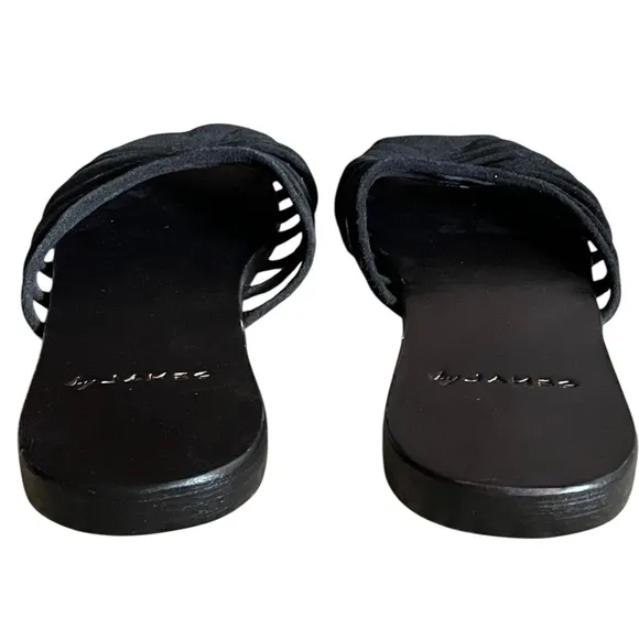 by JAMES Lynne Sandal 8