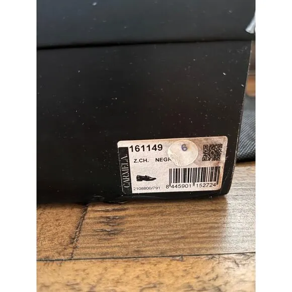 CARMELA ISABELLA LOAFER In Patent Black EU-37/ US-6 NEW w/Box