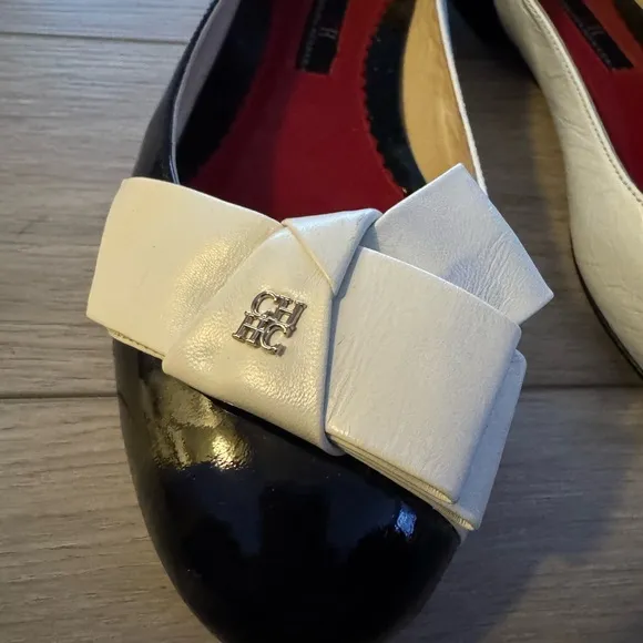 Carolina Herrera b&amp;w ballet flats, sz 8.5