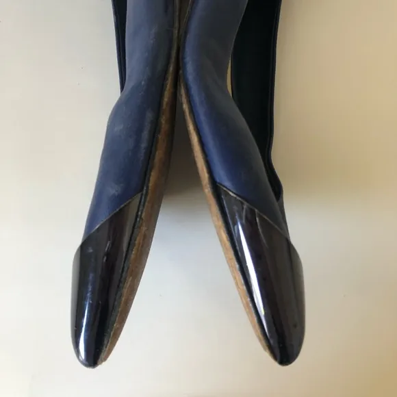 CHRISTIAN DIOR Blue &amp; Metallic Blue Pointed Toe Flats