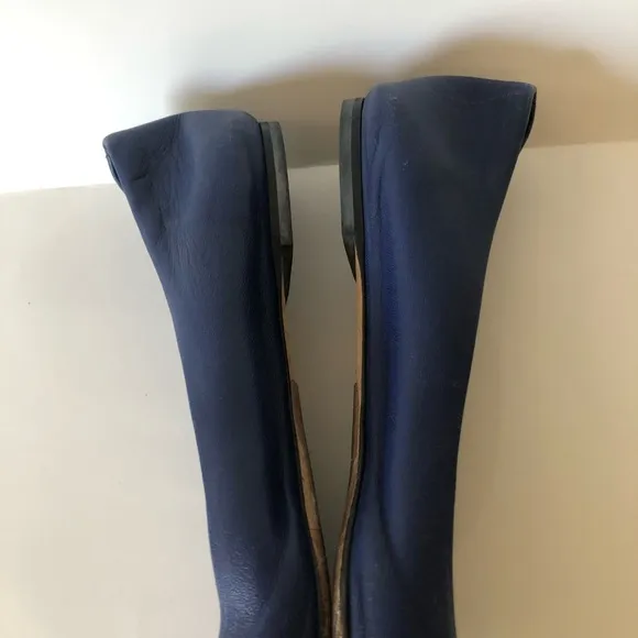 CHRISTIAN DIOR Blue &amp; Metallic Blue Pointed Toe Flats