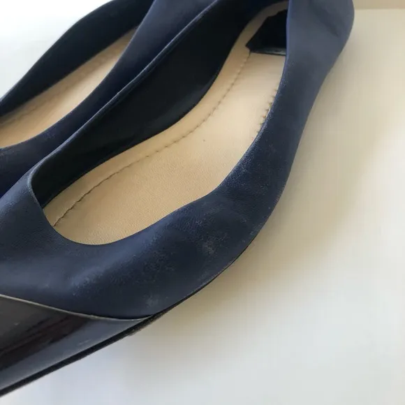 CHRISTIAN DIOR Blue &amp; Metallic Blue Pointed Toe Flats