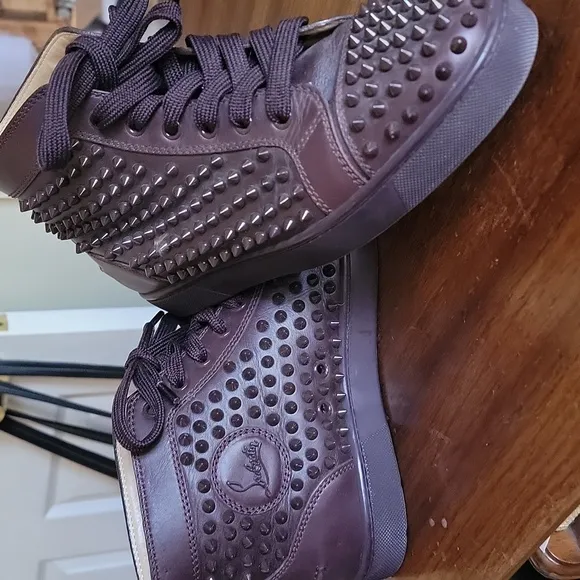 Christian LOUBOUTIN Stylish Purple High-Top Sneakers