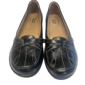 Clarks Comfy Preppy Women's Black Loafers Size 8