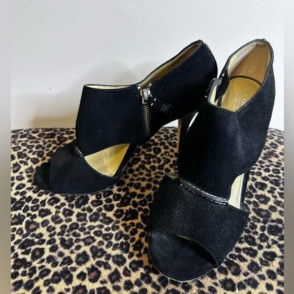 Coach black suede strappy sandals GUC w/ side zip women’s 8.5