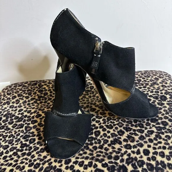 Coach black suede strappy sandals GUC w/ side zip women’s 8.5