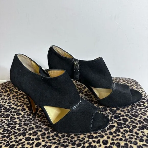 Coach black suede strappy sandals GUC w/ side zip women’s 8.5