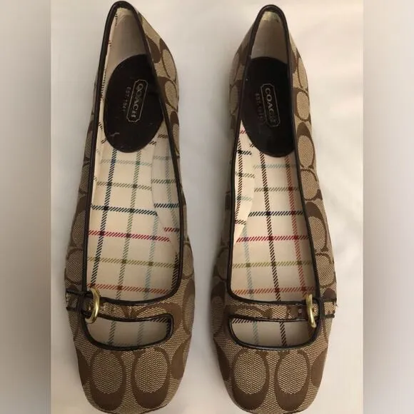 Coach Ellyse Khaki Signature Ballet Flats Size 8.5”
