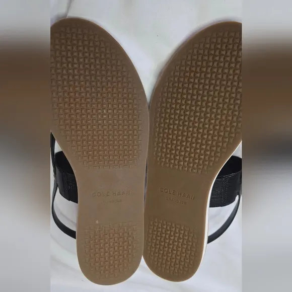Cole Haan Mandy Women's Black Thong Strappy Sandals Size 7.5