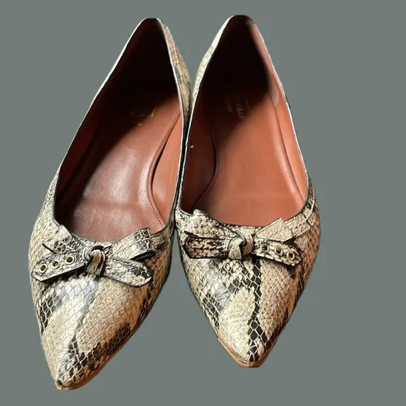 Cole Haan Signature Snakeskin flats, Bow Pointed Toe Size 7.5B