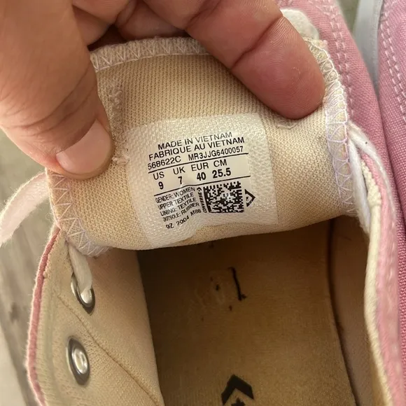 Converse All Star Lugged Platform Sneakers Pink Canvas Women’s Size 9