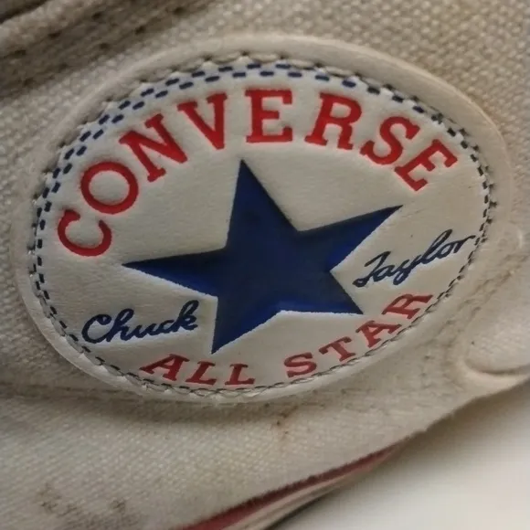 Converse White All Star Chuck Taylor High Top Converse Men’s Sneakers Size 9