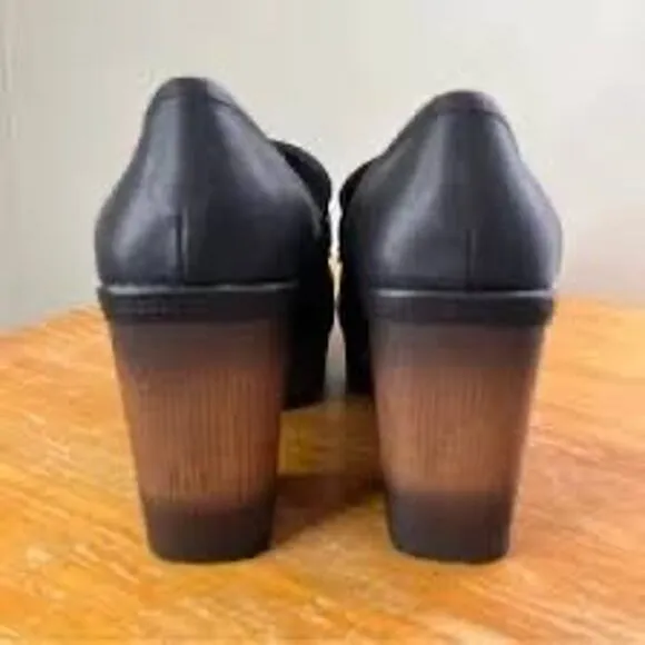 Corks Regina Hill platform loafers women’s size 10
